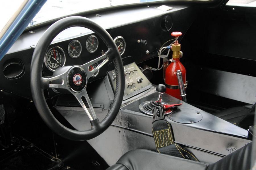  Shelby Cobra Daytona Coupe CSX2601 1965 года  (фото 19 из 44)